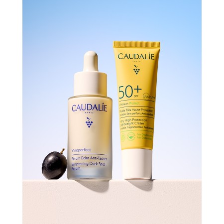 http://farmaplatinum.pt/4363-thickbox_default/caudalie-vinoperfect-duo-antimanchas-verao.jpg